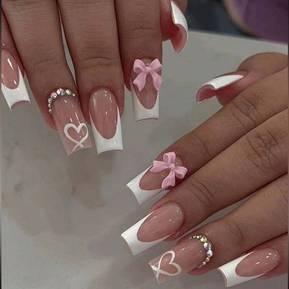 ✨3D Gorgeous Coquette Simple French Tips NWT✨